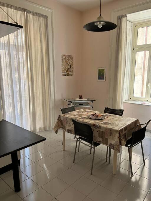 La Casa Di Pepo Apartment Наполи Екстериор снимка