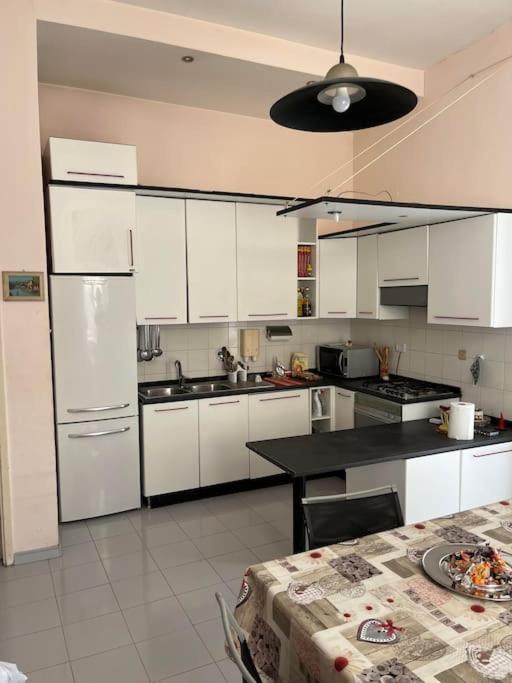 La Casa Di Pepo Apartment Наполи Екстериор снимка